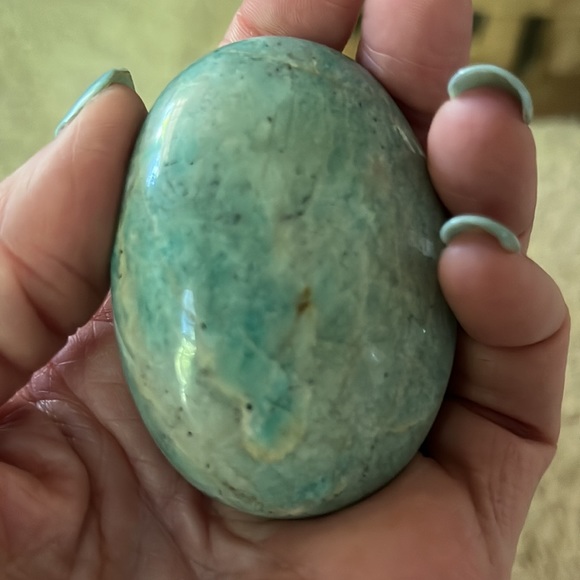 LARGE Amazonite Palm Stone - Picture 11 of 11